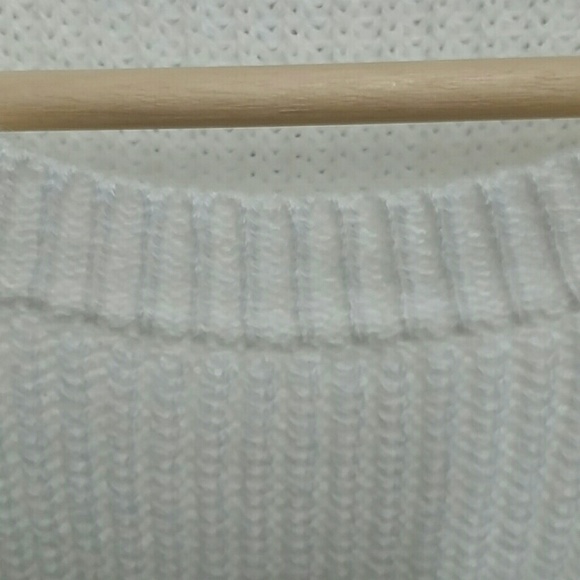 Round neck Long Sleeves Sweater - Picture 6 of 6
